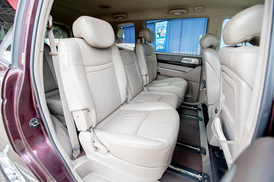 ขาย Ssangyong Stavic 2.0D ปี15 11