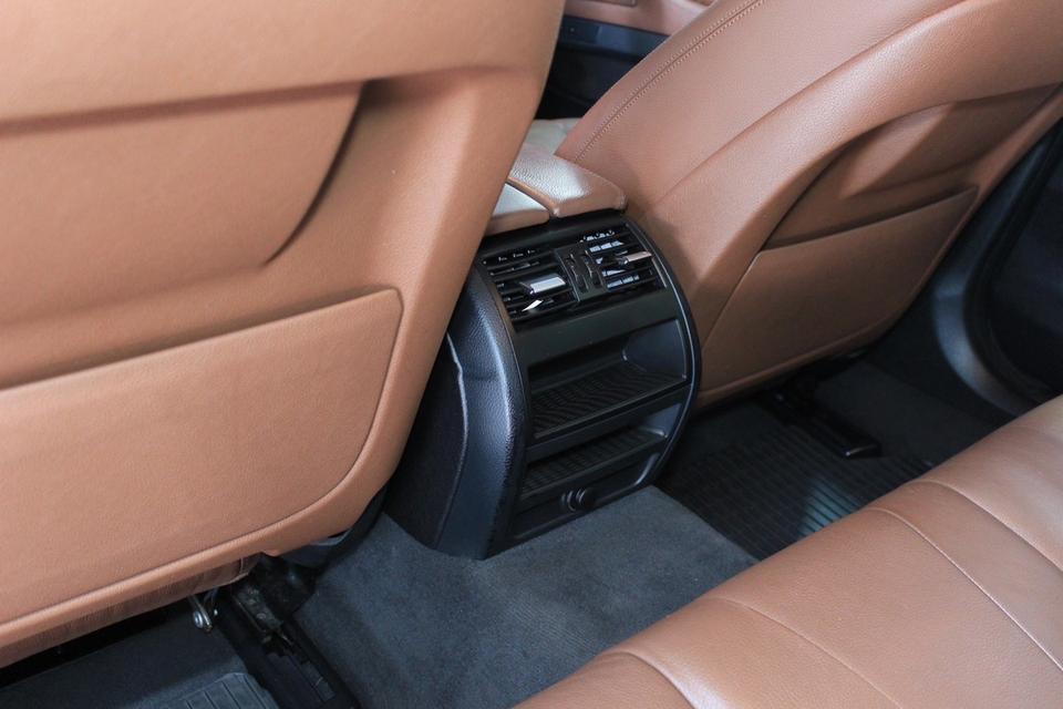 รหัสรถ JRS3579 BMW 520d F10 2014 16