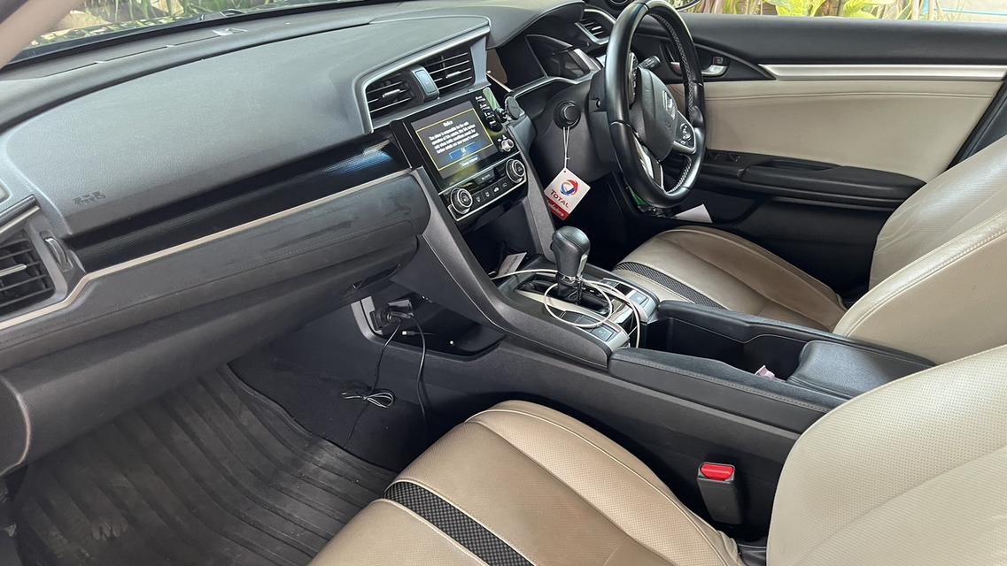 2019 HONDA CIVIC 1.8 EL รถบ้าน มือเดียว สภาพนางฟ้า รถเจ้าของคนเดียวป้ายแดง 8