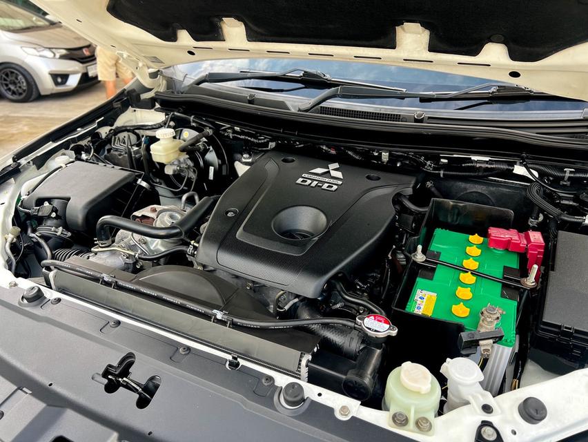 ขาย Mitsubishi Pajero 2.4GT ปี16 16
