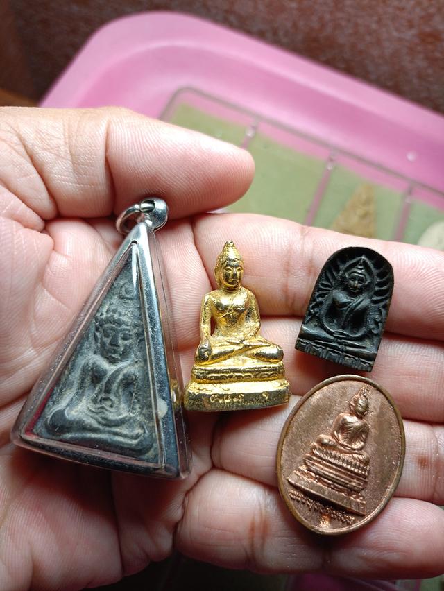 พระเหมา 4องค์