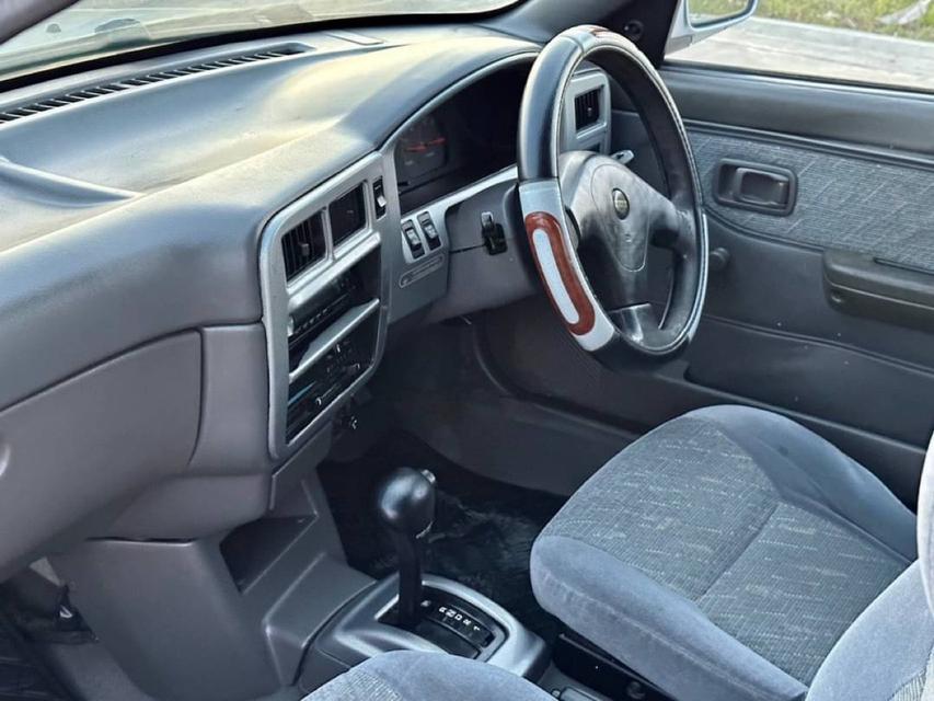 Nissan Nv 1.6 A/T ปี2000 สีเทา  3