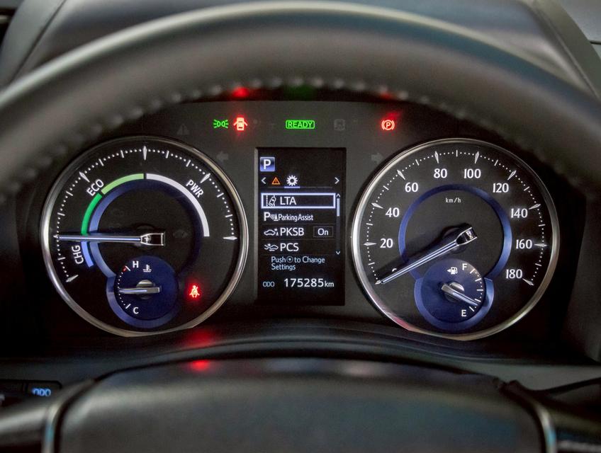 TOYOTA VELLFIRE 2.5 HYBRID X E-FOUR ปี 2021 8