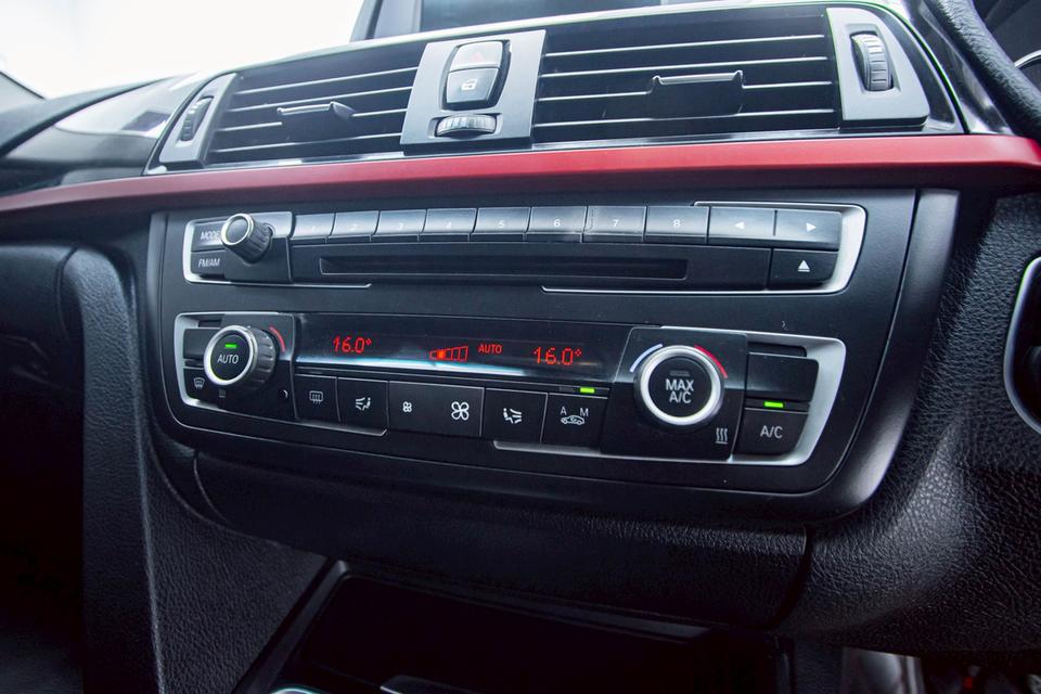 รหัสรถ 1D581  320I SPORT 2.0 2014 9