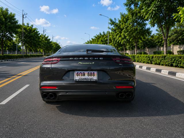 Porsche Panamera 4 E-hybrid Executive เจ้าของขายเอง สภาพใหม่เอี่ยม รูปย่อยที่ 2