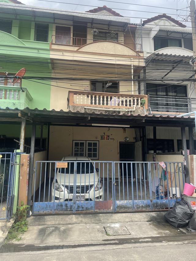 ให้เช่าทาวน์เฮ้าส์ 3 ชั้น ว่างพร้อมเข้าอยู่ 1