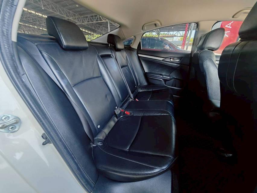 ขาย HONDA CIVIC 1.8 EL โฉม FC ปี 2017 เลขไมล์ 160,000 กม. 9