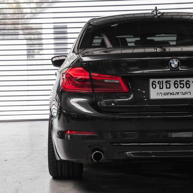 รหัสรถ 67GG6561 BMW 530i g30 ปี2017