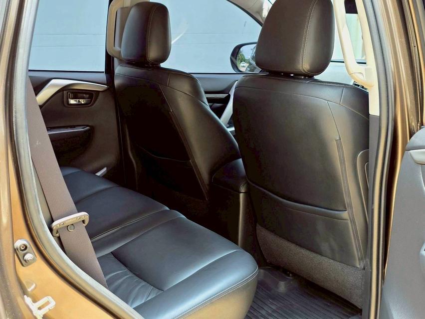 Mitsubishi Pajero Sport 2.5 GT Premium 4WD ปี 2015 สีน้ำตาล รูปที่ 10