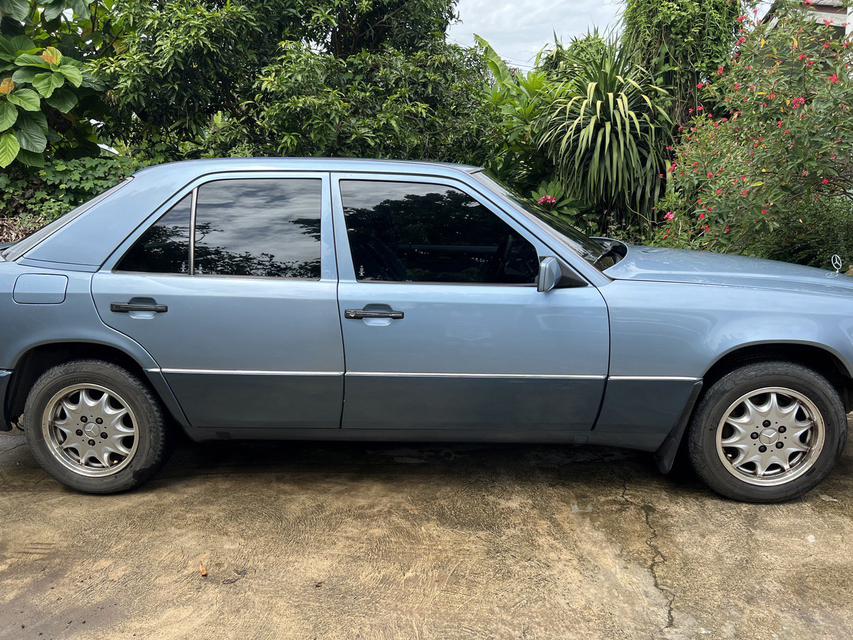 ขาย BENZ E220 W124 ปี94 codeB  5