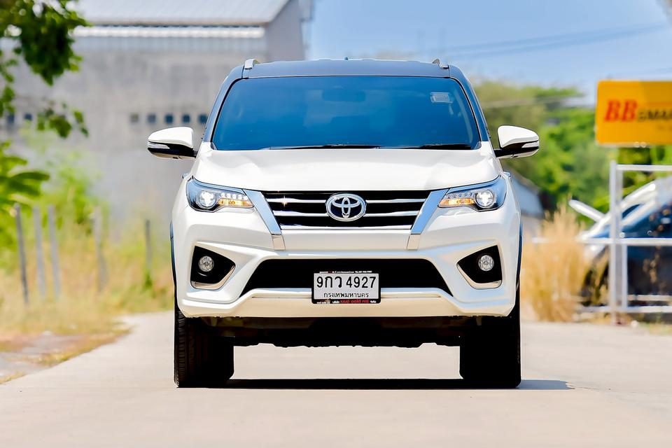 TOYOTA Fortuner 2.8 TRD 4WD 6A/T ปี 2016