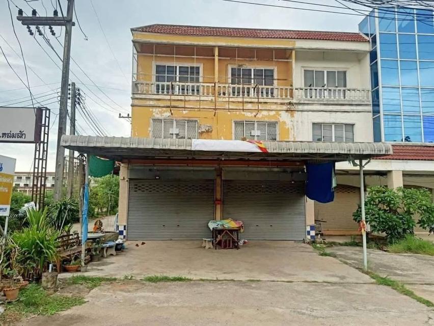 ขายด่วน! อาคารพาณิชย์ 3 ชั้น 2 คูหา ทำเลทองในหล่มสัก เพชรบูรณ์ 1