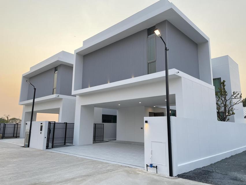 New Modern House Chiangmai 6.39 MB 16