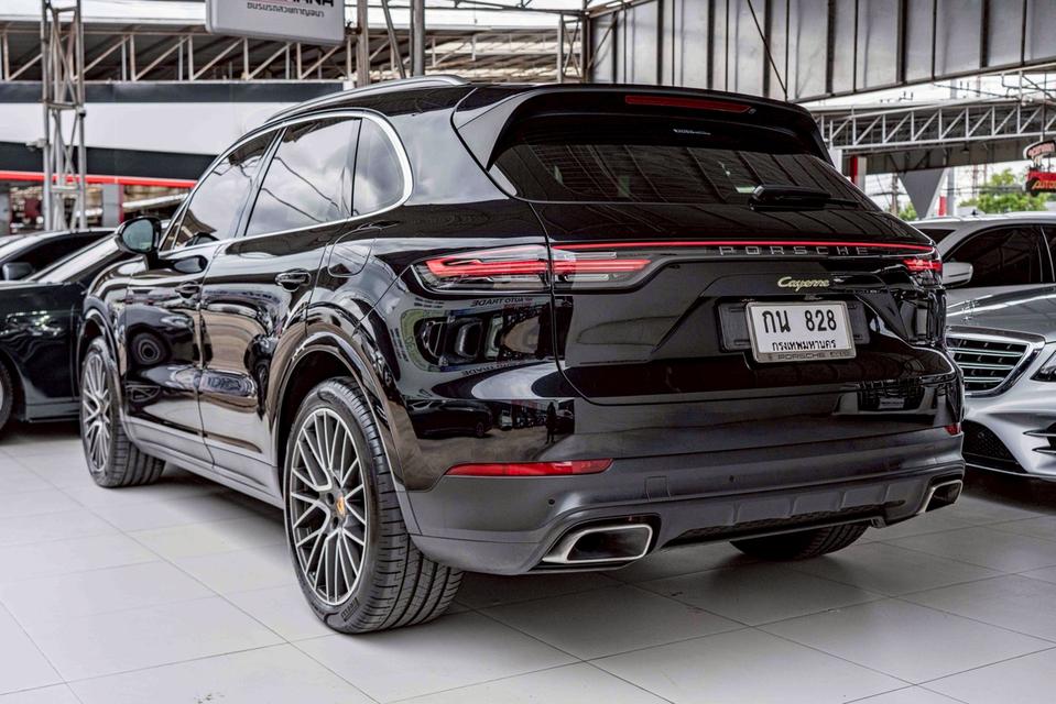 รหัสรถ NP828 PORSCHE CAYENNE 3.0 E-HYBRID COUPE 2020 12