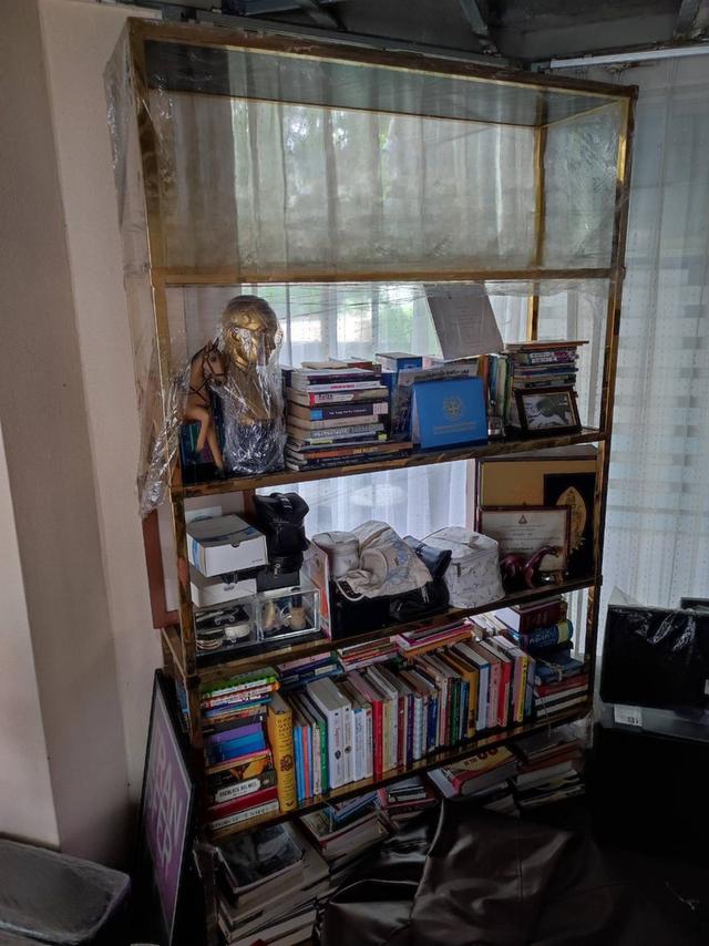 Black & Gold Shelves by Chanintr