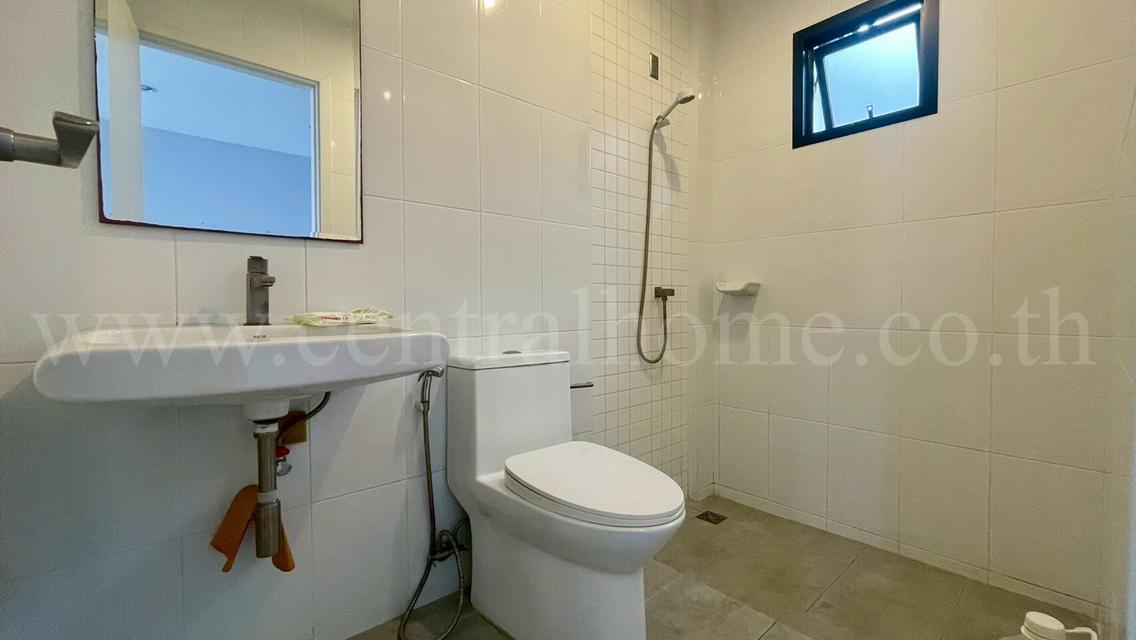 ทาวน์โฮม เฌอ วงแหวน - สาทร Built in พร้อมอยู่