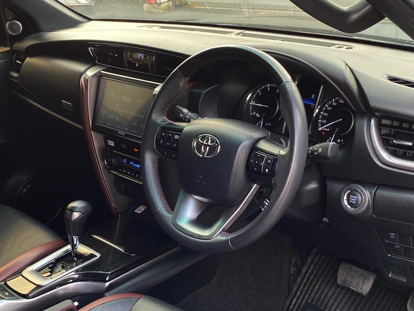 Toyota Fortuner Legender 2.4 4x4  ปี 2021 เลขไมล์ 118,xxx km 11