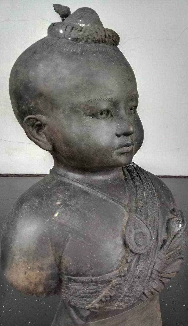 643.พระบรมรูปหล่อครึ่งพระองค์สมเด็จพระเจ้าบรมวงศ์เธอ เจ้าฟ้าศิริราชกกุธภัณฑ์ รูปที่ 8