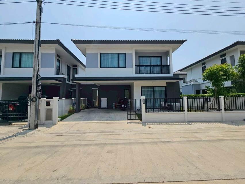 ขาย /ให้เช่า บ้านแฝด สูง 2 ชั้น หมู่บ้านบริทาเนีย บางนา-สุวรรณภูมิ ( กม.26 ) 1