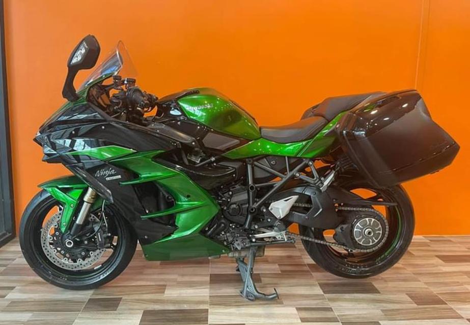 KAWASAKI NINJA H2 พร้อมกระเป๋าข้าง 2