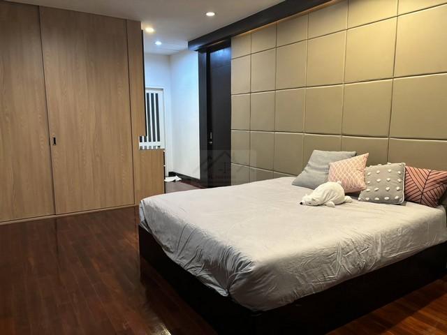 ให้เช่าบ้านเดี่ยว 2 ชั้นสไตล์โมเดิร์น 200 ตรว. ย่านเลียบด่วน บ้านลาดพร้าว Exclusive ตรงข้ามเดอะคริสตัล จอดรถ 7 คัน 7