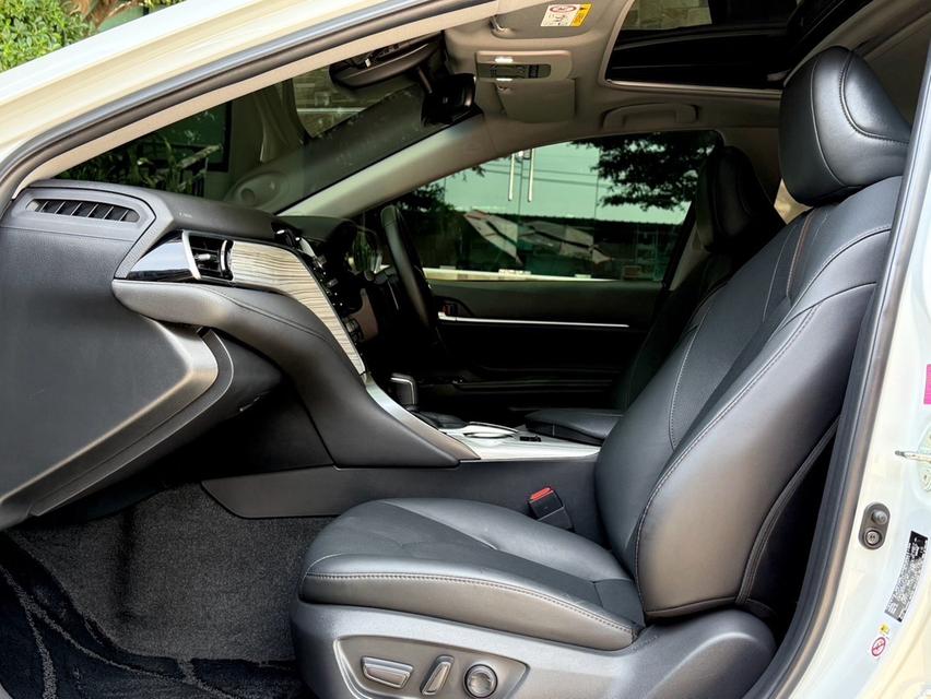 2021 TOYOTA CAMRY HV PREMIUM รถมือเดียว 70,000 กม สภาพป้ายแดง เข้าศูนย์ทุกระยะ รถไม่เคยมีอุบัติเหตุครับ 14