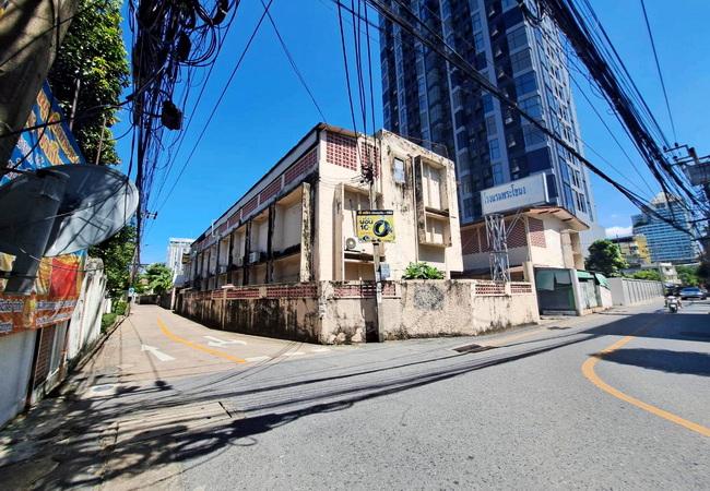 ขายที่ดิน ซอยสุขุมวิท 46 คลองเตย กรุงเทพมหานคร เนื้อที่ 208 ตร.ว. พร้อมสิ่งปลูกสร้าง 8
