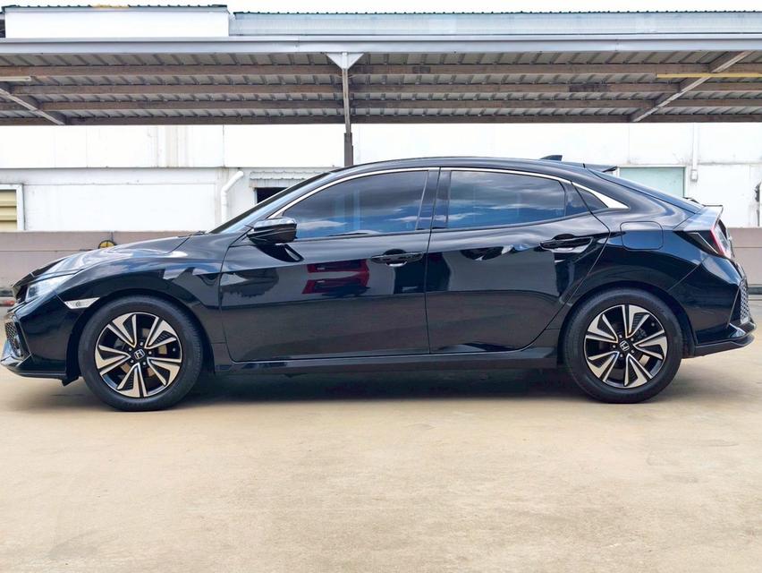 รหัสรถ CAT4636 2017. Honda Civic FK 1.5 Turbo Hatchback 5 ประตู