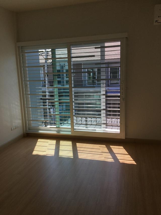 ศุภาลัย เบลล่าวงแหวนลำลูกกา คลอง6 3นอน 2น้ำ 2จอด 5