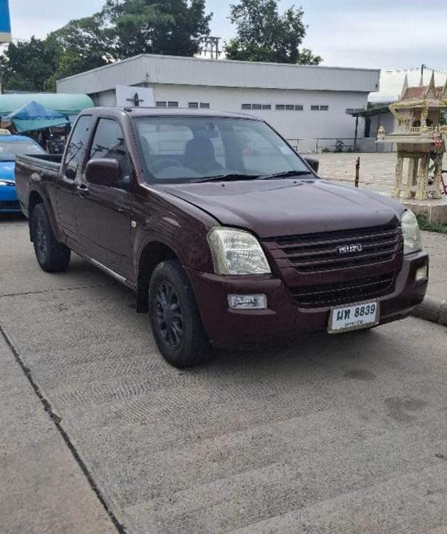 Isuzu D-Max สีแดง 6