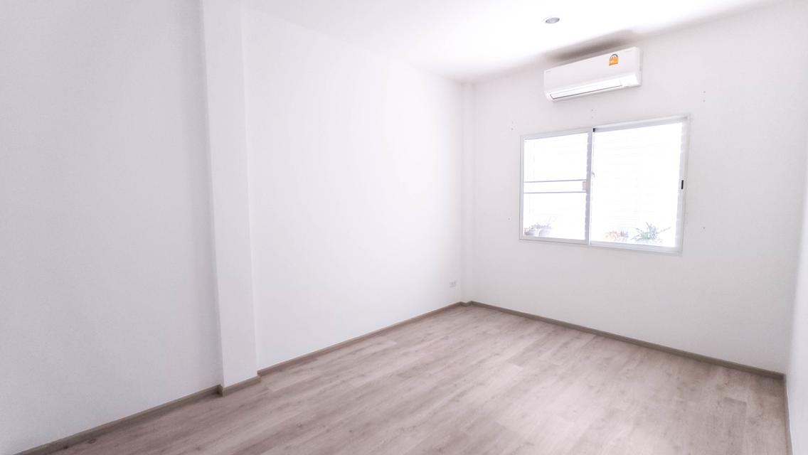 ให้เช่าทาวน์โฮม ชวนชื่น ทาวน์ บางใหญ่ หน้ากว้าง 5.7 เมตร หลังใหญ่ 11