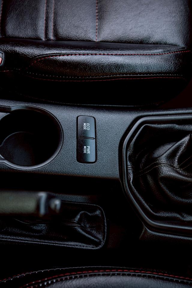 TOYOTA HILUX REVO 2.4 J Plus SMART CAB ปี 2017 สีเทา สวยสภาพดี รูปที่ 18