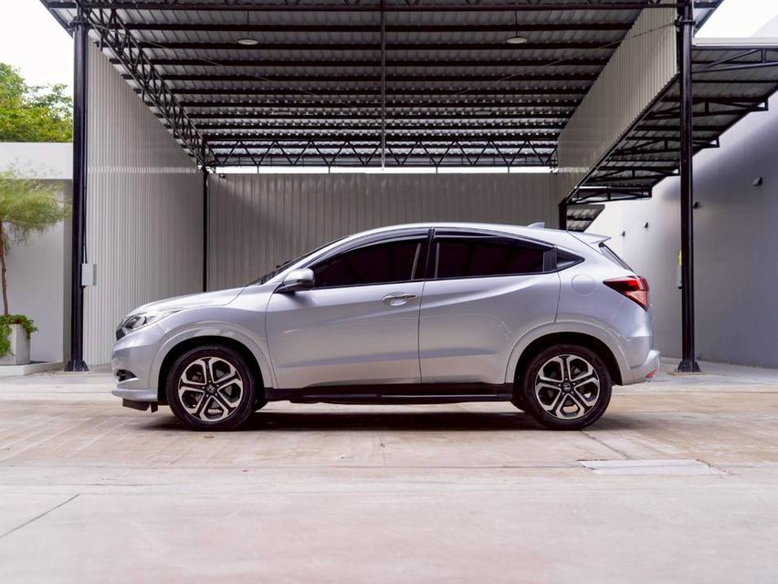 Honda HRV 1.8E Limited ปี18 4