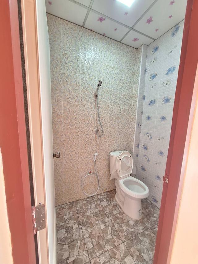 ขายถูก ทาวน์เฮ้าส์ 2 ชั้น ชุมชนประชาสำราญ หนองจอก รีโนเวทใหม่หมดทั้งหลัง 11