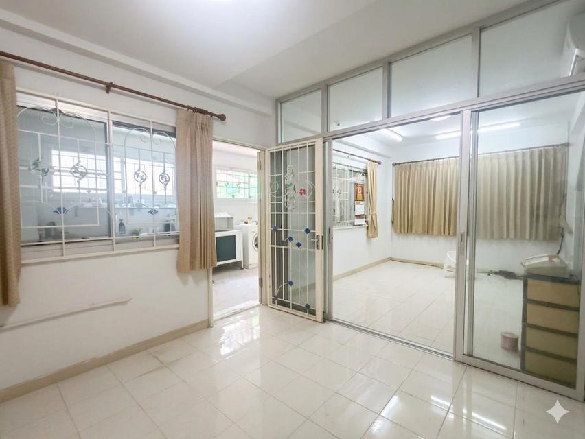 บ้านแฝด40.4 ตรว พท.ใช้สอย212 ตรม. มบ.ศุภาลัยวิลล์ ถ.พุทธรักษา ต.แพรกษา อ.เมือง จ.สมุทรปราการ 6