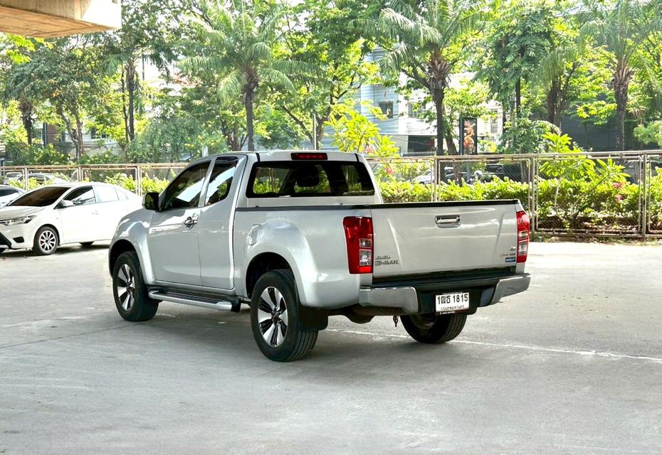 2015 Isuzu D-Max 2.5 Hi-Lander VGS Z เกียร์ MT รถสวยมือเดียว ฟรีดาวน์ รูปที่ 4