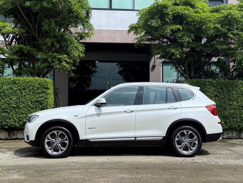 2016 BMW X3 20d LCI รถมือเดียวออกป้ายแดง รถวิ่งน้อย เข้าศูนย์ทุกระยะ รถไม่เคยมีอุบัติเหตุครับ 5