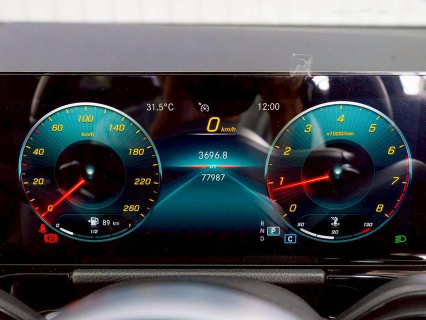 Mercedes-Benz GLA 200 1.3 AMG DYNAMIC (W247) ปี 2020 จด 2022 14