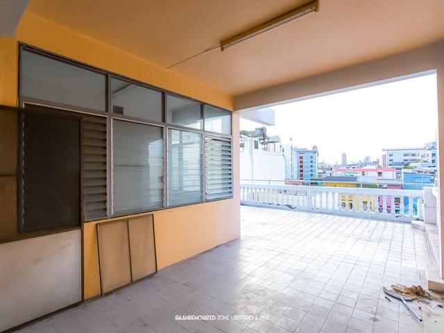 ขายตึกแถวขนาดใหญ่ 6.5 ชั้น ทำเลทอง ประชาราษฎร์บำเพ็ญ ซอย 5 ใกล้ MRT ห้วยขวาง เพียง 600 เมตร เหมาะทำเป็น Office ธุรกิจ หร 7