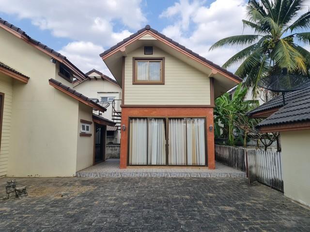 บ้านเดี่ยว 2 ชั้น 3 หลัง ในพื้นที่เดียวกัน 218.7 ตร.วา ม.กรีนปาร์ค ต.ป่าสัก อำเภอเมืองลำพูน ลำพูน