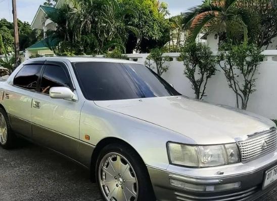 1993 Lexus LS400 4.0 Sedan AT