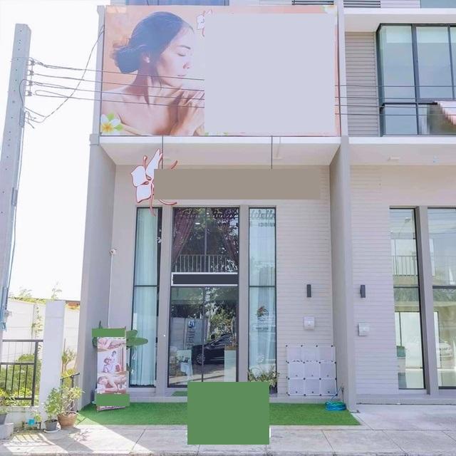นวดเพื่อสุขภาพ หลวงแพ่ง มอเตอร์เวย์ สุวรรณภมูิ 7.8 กม. โลตัส ลาดกระบัง 2.28กม. ให้เช่าทาวน์โฮม 3 ชั้น มีใบขออนุญาต 11เตี