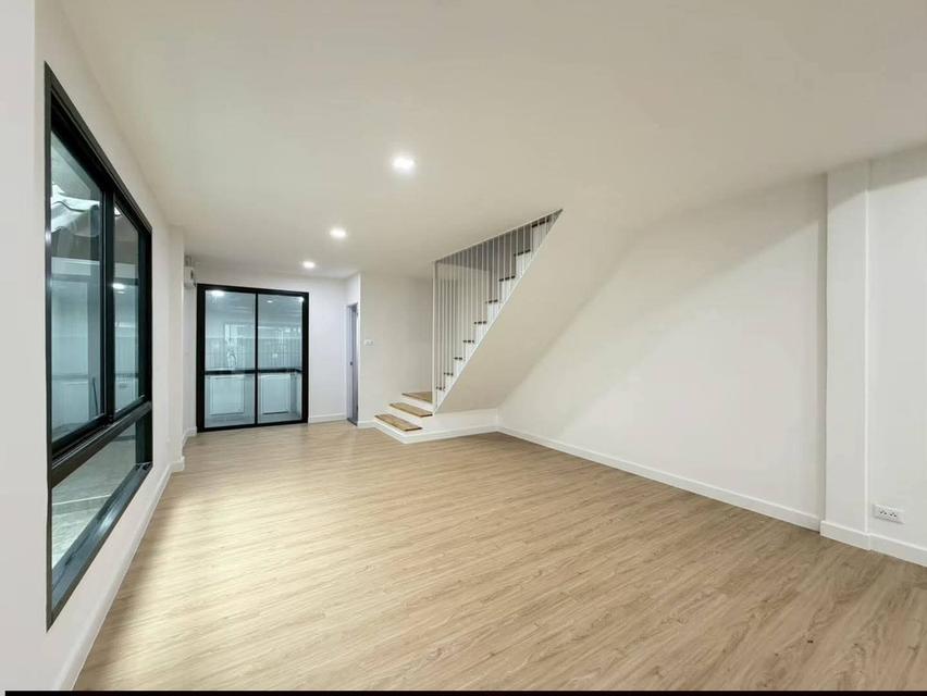 ขายบ้านสวยทำเลเด่น.. 6