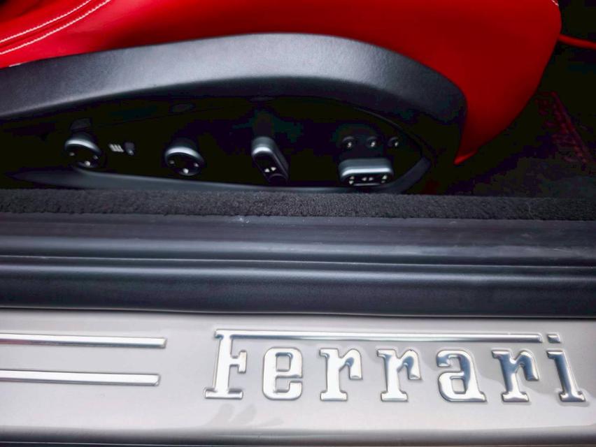 รหัสรถ KPV53 2015 FERRARI CALIFORNIA T 3.9  8