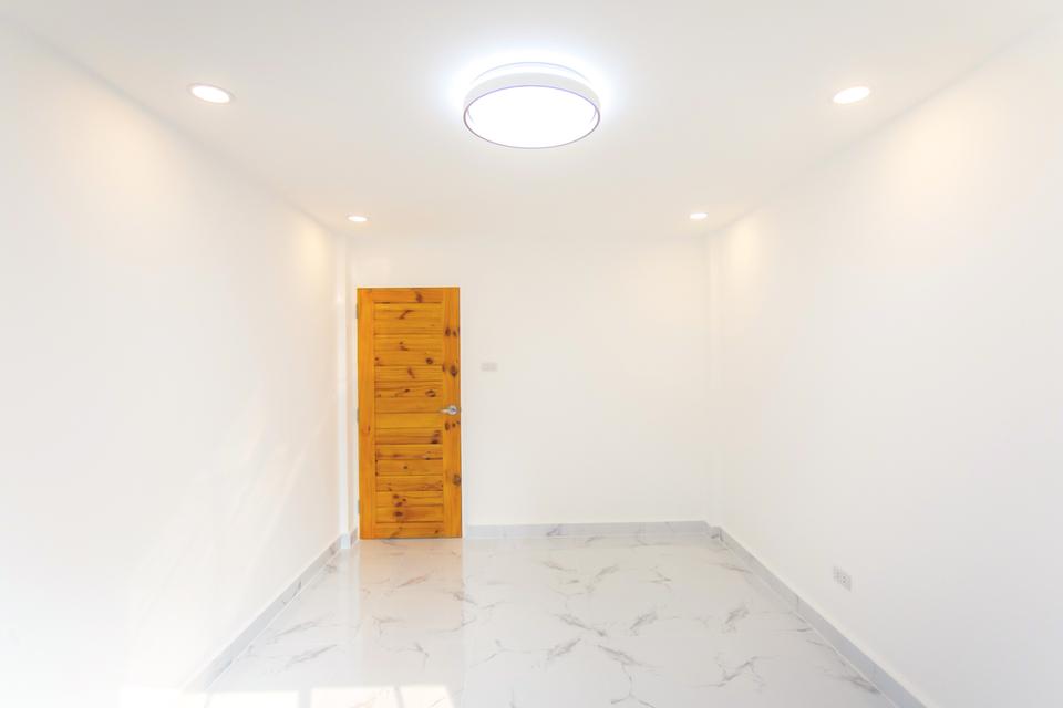 ขายด่วน! ทาวน์โฮม 3 ชั้น ทำเลนวมินทร์ 135 ในหมู่บ้าน Private Villa รีโนเวทใหม่สวยๆ พื้นที่คุ้มๆ รีบทักมาจองเลยค่ะ 15