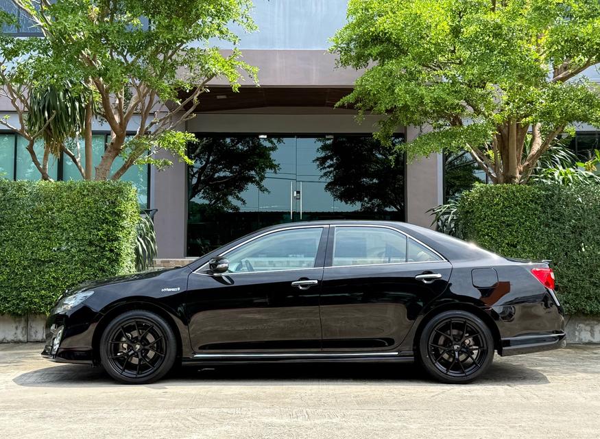 2014 TOYOTA CAMRY HV PREMIUM รุ่น TOP รถมือเดียว วิ่งน้อย ไม่เคยมีอุบัติเหตุ เปลี่ยนแบต HYBRID แล้วครับ 5