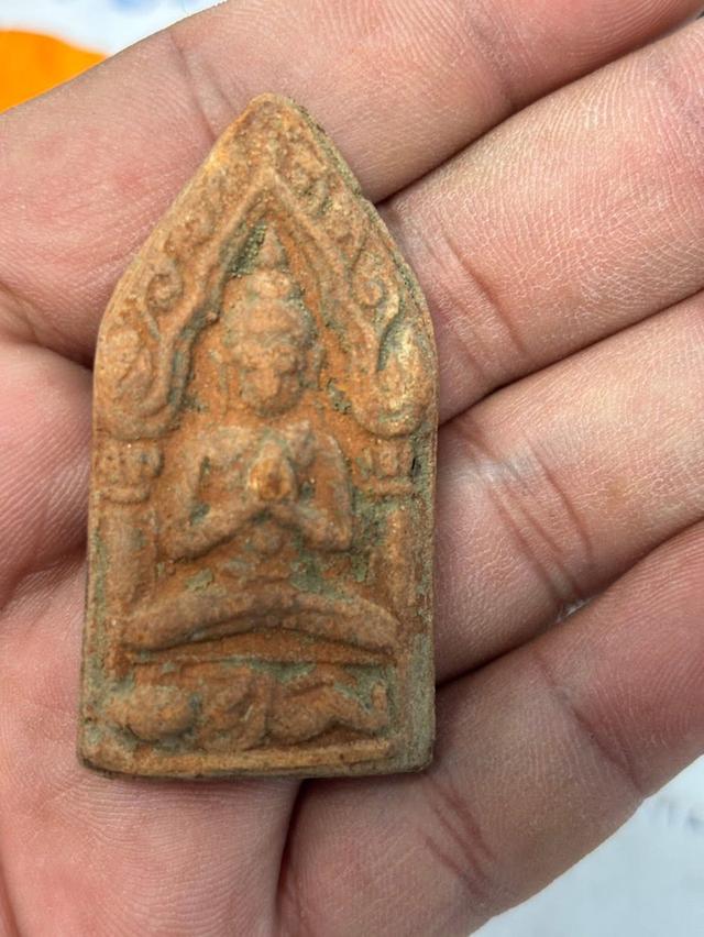 พระขุนแผนปลุกกุมาร เนื้อดิน หลวงพ่อกวย