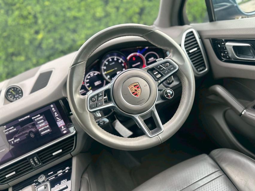 Porsche Cayenne 3.0 V6 E-Hybrid AAS ปี 2019  8
