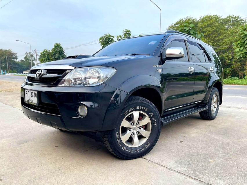 Toyota Fortuner 3.0 AT 4x4 ปี48 (2005)