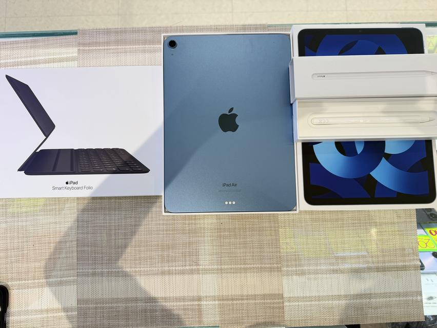 iPad Air5 Wi-Fi 256 ขายพร้อมคีย์บอร์ดและปากกาสภาพดีดีมาก รูปย่อยที่ 4